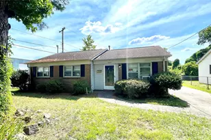 2637 Dalecrest Dr, Charlotte, NC 28269 - Photo 1