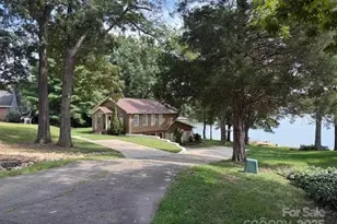 2060 Stoneview Cir, Shelby, NC 28150 - Photo 1