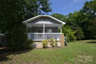 105 S Gregory St, Lancaster, SC 29720 - Photo 1