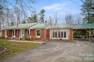 185 O O King Dr, Flat Rock, NC 28731 - Photo 1