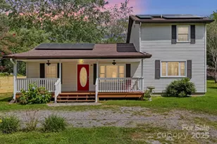 10 Wolf Creek Dr, Black Mountain, NC 28711 - Photo 1