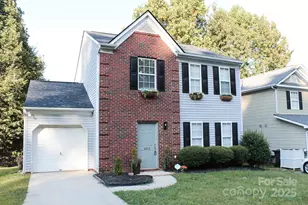 3813 Brookchase Ln, Charlotte, NC 28205 - Photo 1