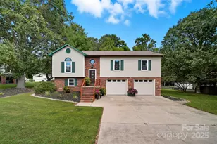 3308 Peachtree Pl, Lenoir, NC 28645 - Photo 1