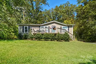 5556 Hidden Oaks Dr, Bessemer City, NC 28016 - Photo 1