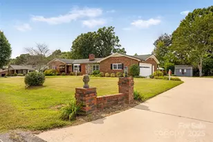 184 Midway Park Ln, Taylorsville, NC 28681 - Photo 1