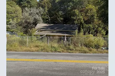 1011 N US 19E Highway, Newland, NC 28657 - Photo 1