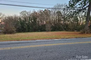 127 33rd St SW, Hickory, NC 28602 - Photo 1