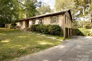 109 Brightwater Heights Dr, Hendersonville, NC 28731 - Photo 1