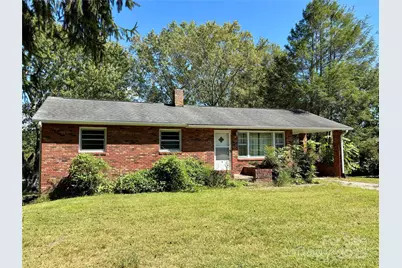 614 Loop Road, Hendersonville, NC 28792 - Photo 1