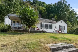 239 Pleasant Valley Rd, Burnsville, NC 28714 - Photo 1