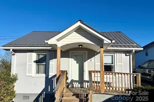 59 Hilltop Ln, Spruce Pine, NC 28777 - Photo 1