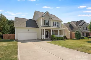 2529 Woodsorrel Ln, Charlotte, NC 28213 - Photo 1