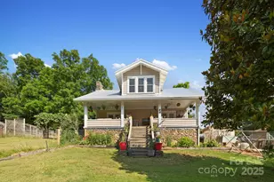 31 Abbott Moore Rd, Clyde, NC 28721 - Photo 1