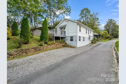6 Beech Street, Black Mountain, NC 28711 - Photo 1