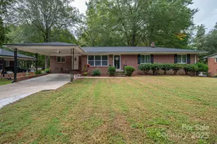 704 Hawthorne St, Cherryville, NC 28021 - Photo 1