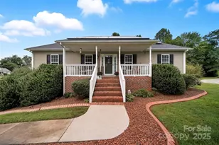 102 Cliffwood Dr, Hudson, NC 28638 - Photo 1