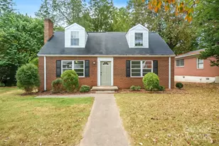 1261 Elizabeth Ave, Statesville, NC 28677 - Photo 1