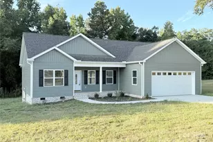 325 East St, Heath Springs, SC 29058 - Photo 1