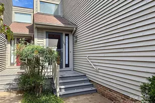 77 Chestnut St, Tryon, NC 28782 - Photo 1