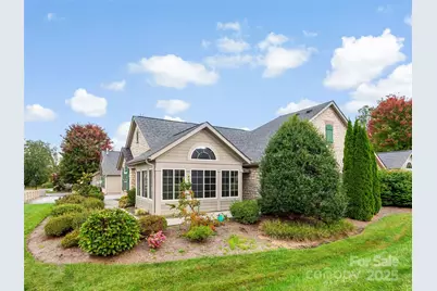 265 Summerfield Place, Flat Rock, NC 28731 - Photo 1