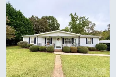 832 Lakehill Road, Charlotte, NC 28214 - Photo 1