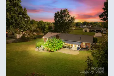 2925 Eastway Drive, Statesville, NC 28625 - Photo 1