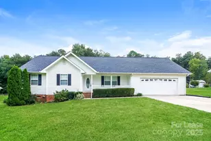 158 Westscott Dr, Statesville, NC 28625 - Photo 1