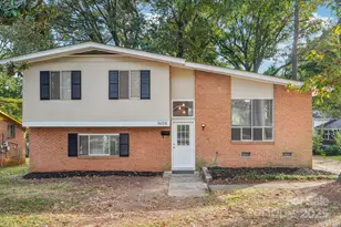 1608 Carfax Dr, Charlotte, NC 28216 - Photo 1