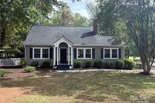 748 4th St Dr NW, Hickory, NC 28601 - Photo 1