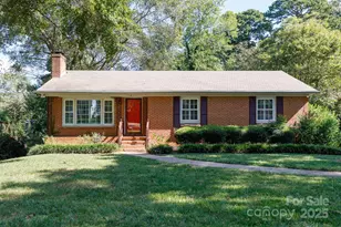 1811 Tamworth Dr, Charlotte, NC 28210 - Photo 1