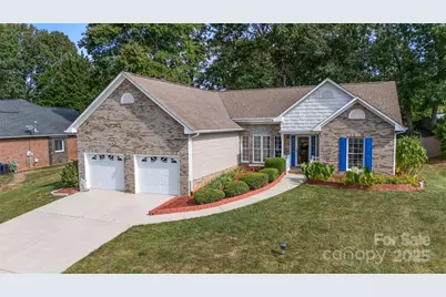 1447 34th Avenue Lane NE, Hickory, NC 28601 - Photo 1