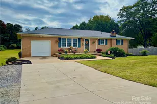 387 Oak Street Extension, Forest City, NC 28043 - Photo 1