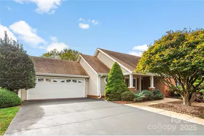 1113 Citation Circle, Hendersonville, NC 28739 - Photo 1