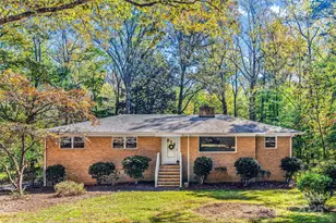 8620 Pine Cir, Charlotte, NC 28215 - Photo 1