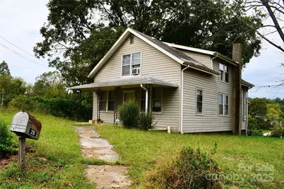 218 Hudgins Street, Marion, NC 28752 - Photo 1