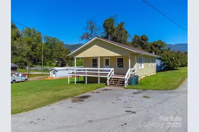 19 Love Avenue, Sylva, NC 28779 - Photo 1