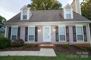 8901 MacKenzie Ct, Charlotte, NC 28227 - Photo 1