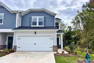 4067 Summit Woods Dr, Charlotte, NC 28216 - Photo 1