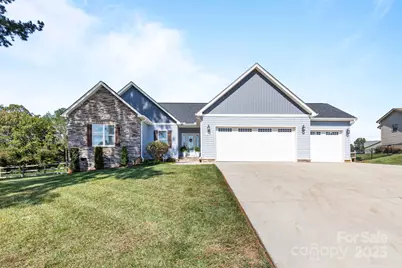 198 Castle Pines Lane, Statesville, NC 28625 - Photo 1
