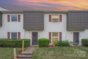 7909 Lake House Ln, Charlotte, NC 28210 - Photo 1