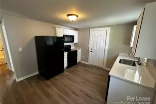 204 Bookington Dr, Lexington, NC 27292 - Photo 1