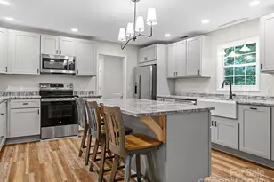 1349 E Lakeshore Dr, Landrum, SC 29356 - Photo 1