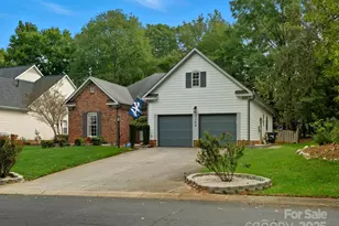 7109 Scuppernong Ct, Charlotte, NC 28215 - Photo 1