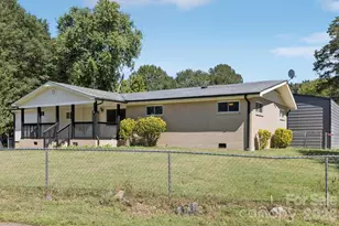 1024 Old Mountain View Rd, Mount Holly, NC 28120 - Photo 1