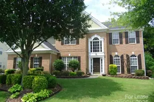 10820 Knight Castle Dr, Charlotte, NC 28277 - Photo 1