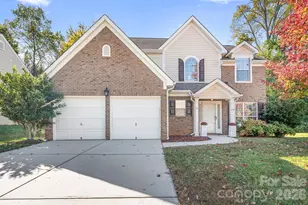 171 Vance Crescent Dr, Mooresville, NC 28117 - Photo 1