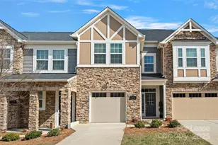 5732 Lachlan Hill Ln, Charlotte, NC 28278 - Photo 1