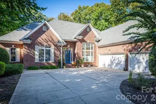 7843 9 Iron Ct, Denver, NC 28037 - Photo 1