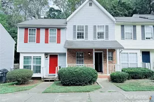 6425 Windsor Gate Ln, Charlotte, NC 28215 - Photo 1