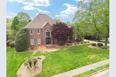 345 41st Avenue Place NW, Hickory, NC 28601 - Photo 1